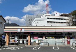 写真：セブン‐イレブン　三鷹富士見通り店